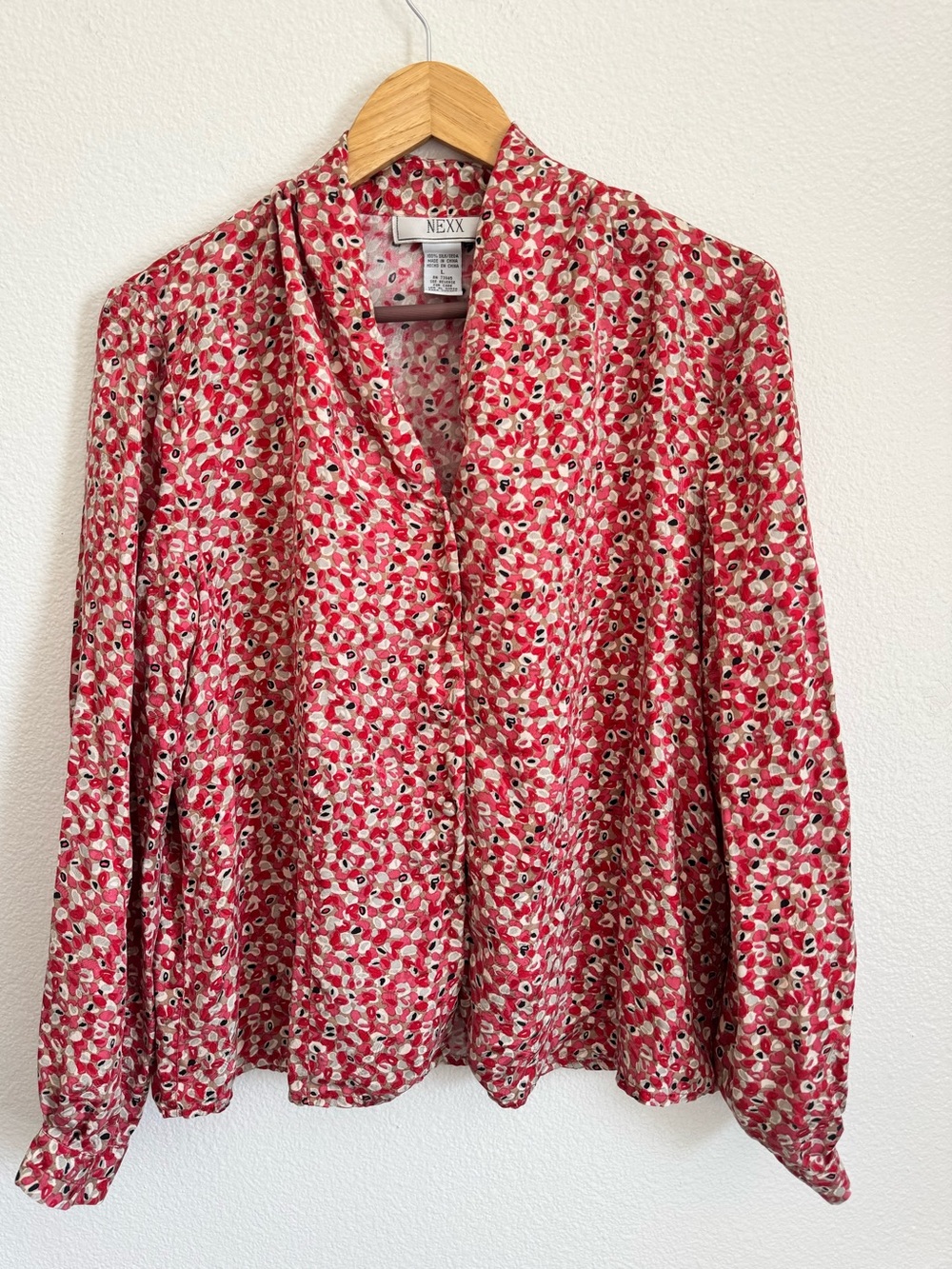 Vintage Nexx Lightweight 100% Silk Floral Blouse Relaxed V-Neck